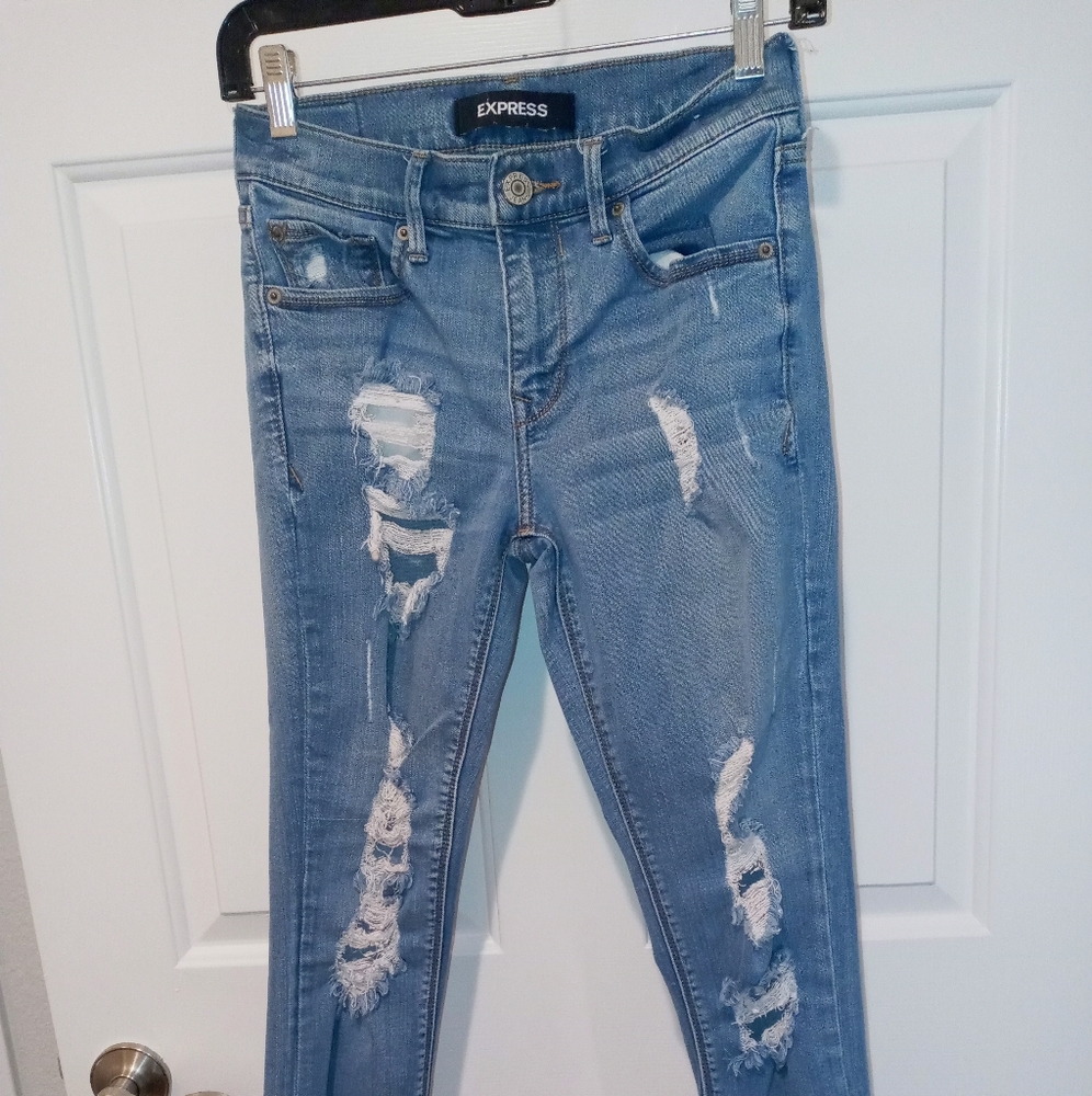 Express Very Ripped Jeans